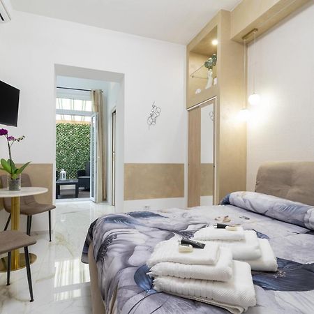 Eralight21 Apartments Bari Exteriör bild