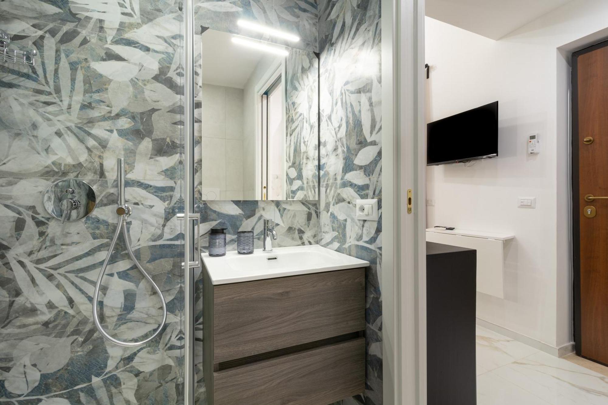 Eralight21 Apartments Bari Exteriör bild