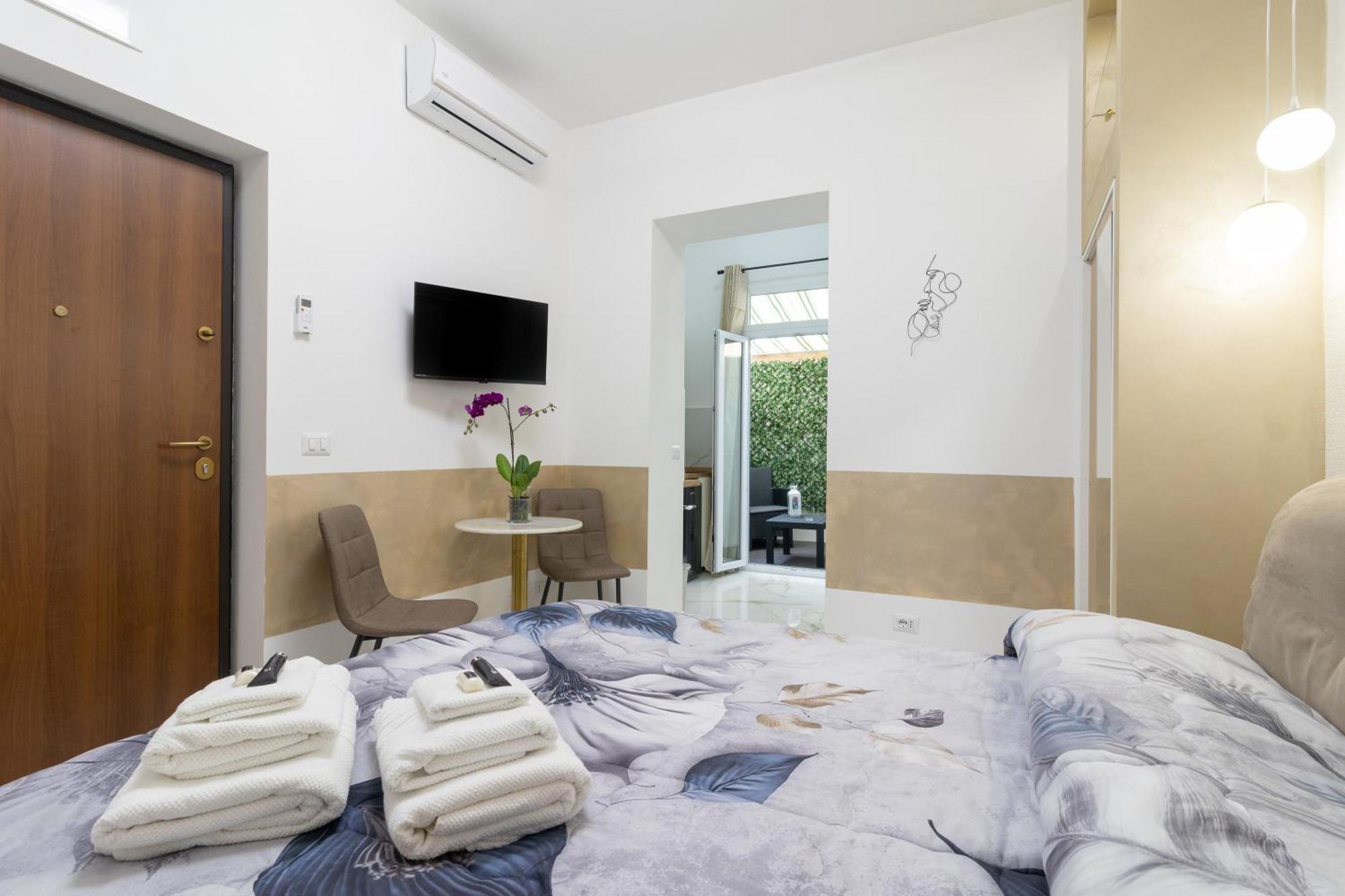 Eralight21 Apartments Bari Exteriör bild
